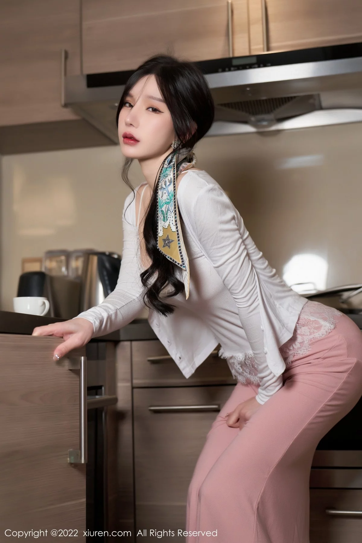 [[XiuRen秀人网]秀人网]No.4517_女神周于希Sally情节拍摄白色收身上衣配粉色裙子完美诱惑写真98P