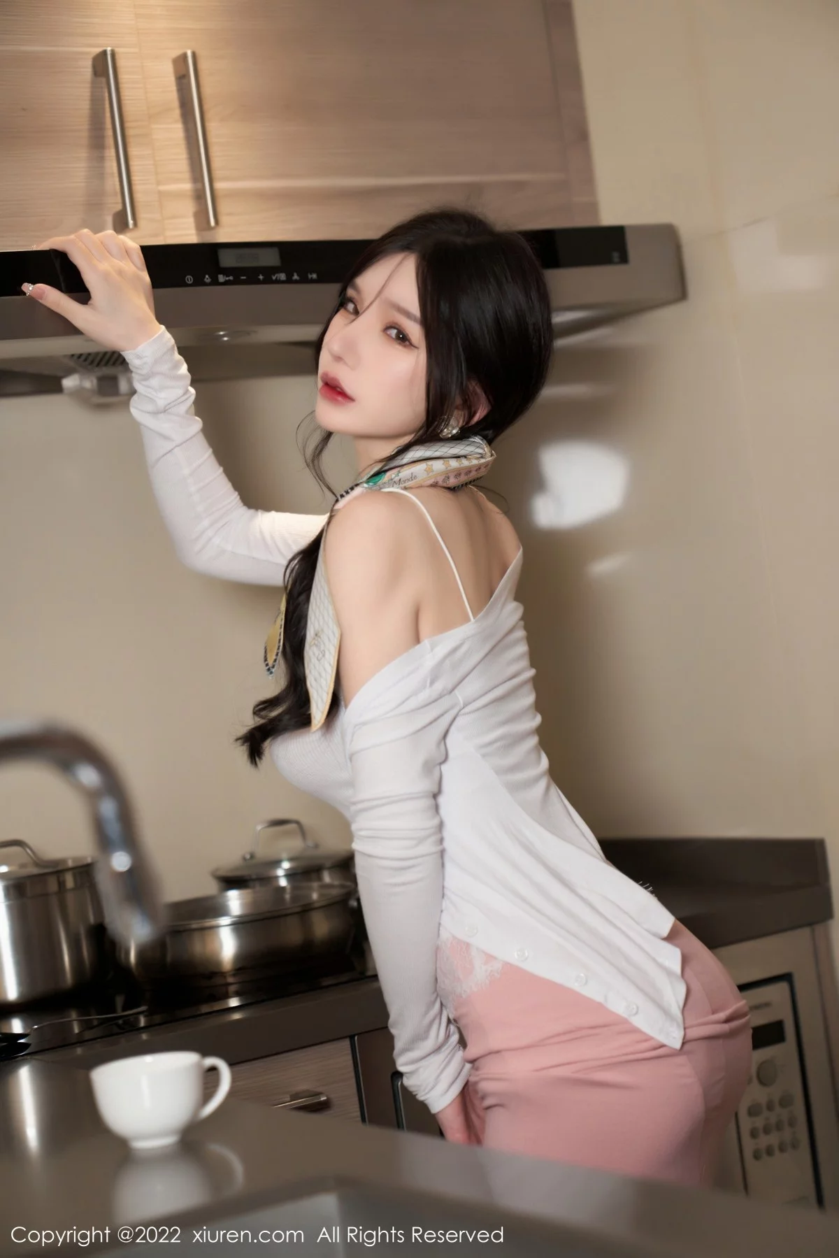 [[XiuRen秀人网]秀人网]No.4517_女神周于希Sally情节拍摄白色收身上衣配粉色裙子完美诱惑写真98P