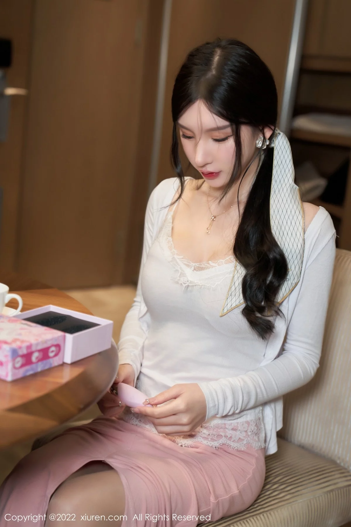 [[XiuRen秀人网]秀人网]No.4517_女神周于希Sally情节拍摄白色收身上衣配粉色裙子完美诱惑写真98P