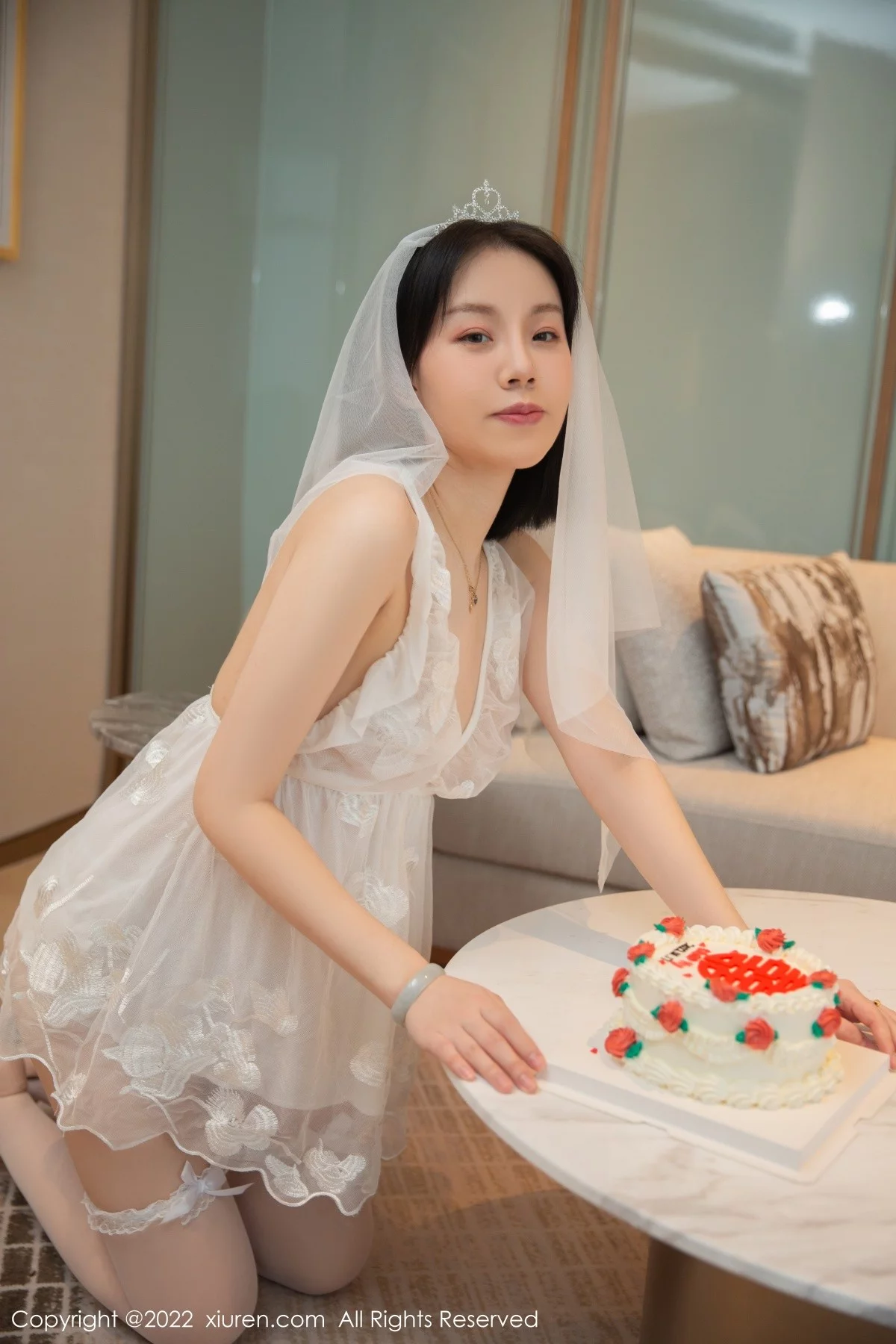 [[XiuRen秀人网]秀人网]No.4530_模特一颗甜蛋黄a结婚纪念日主题薄透服饰秀惹火身材诱惑写真81P