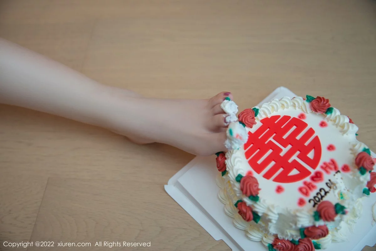 [[XiuRen秀人网]秀人网]No.4530_模特一颗甜蛋黄a结婚纪念日主题薄透服饰秀惹火身材诱惑写真81P