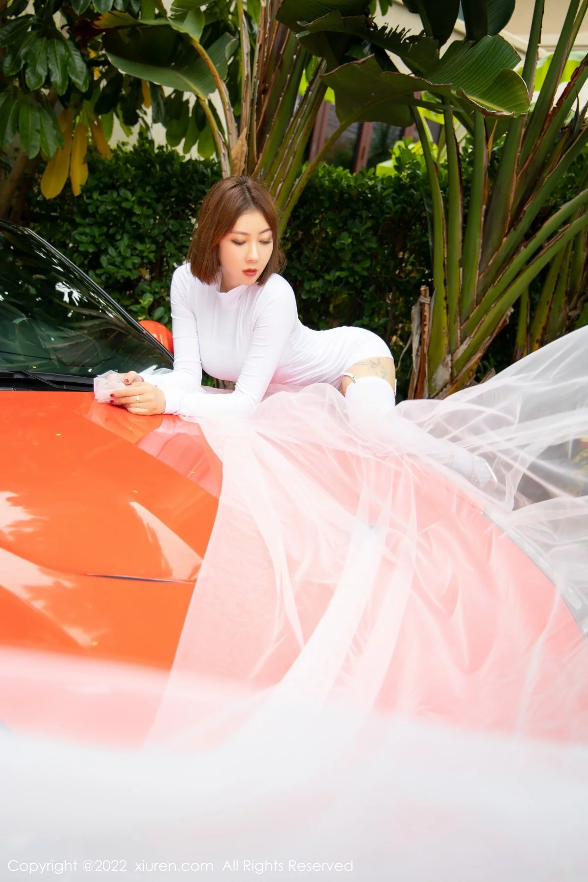 [[XiuRen秀人网]秀人网]No.4526_御姐果儿Victoria三亚旅拍户外场景+酒店浴室秀凹凸身材诱惑写真79P