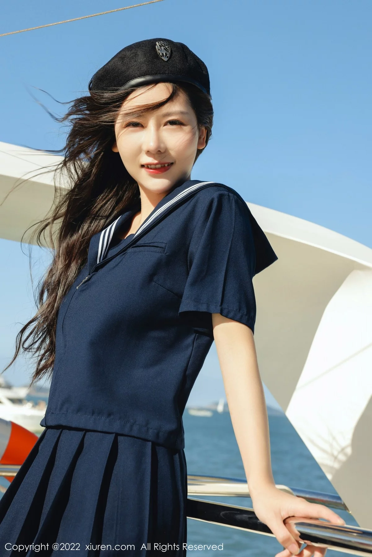 [[XiuRen秀人网]秀人网]No.4536_模特尹甜甜三亚旅拍游艇主题脱性感制服露白色内衣诱惑写真45P