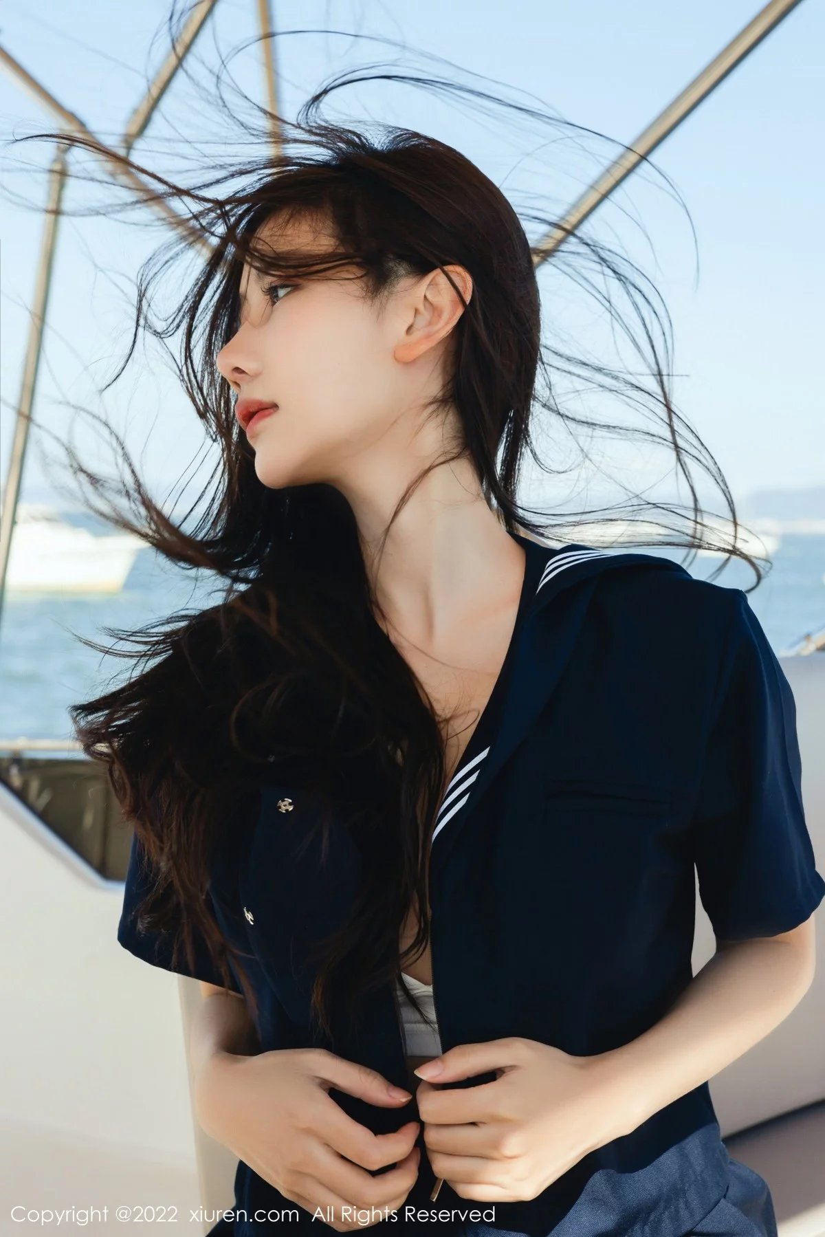 [[XiuRen秀人网]秀人网]No.4536_模特尹甜甜三亚旅拍游艇主题脱性感制服露白色内衣诱惑写真45P