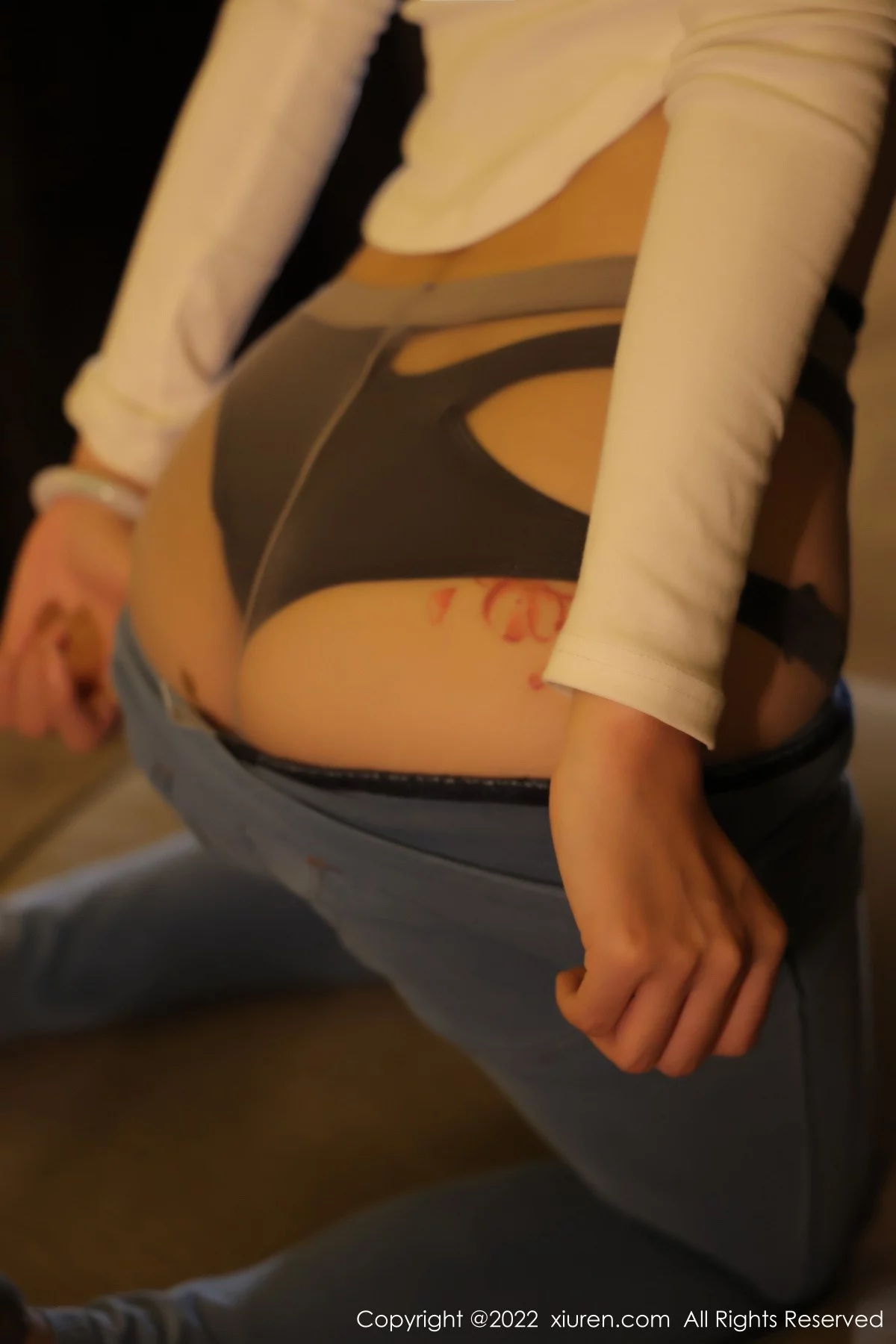 [[XiuRen秀人网]秀人网]No.4541_模特汐汐baby私房半脱露性感内衣原色丝袜秀凹凸身材诱惑写真103P