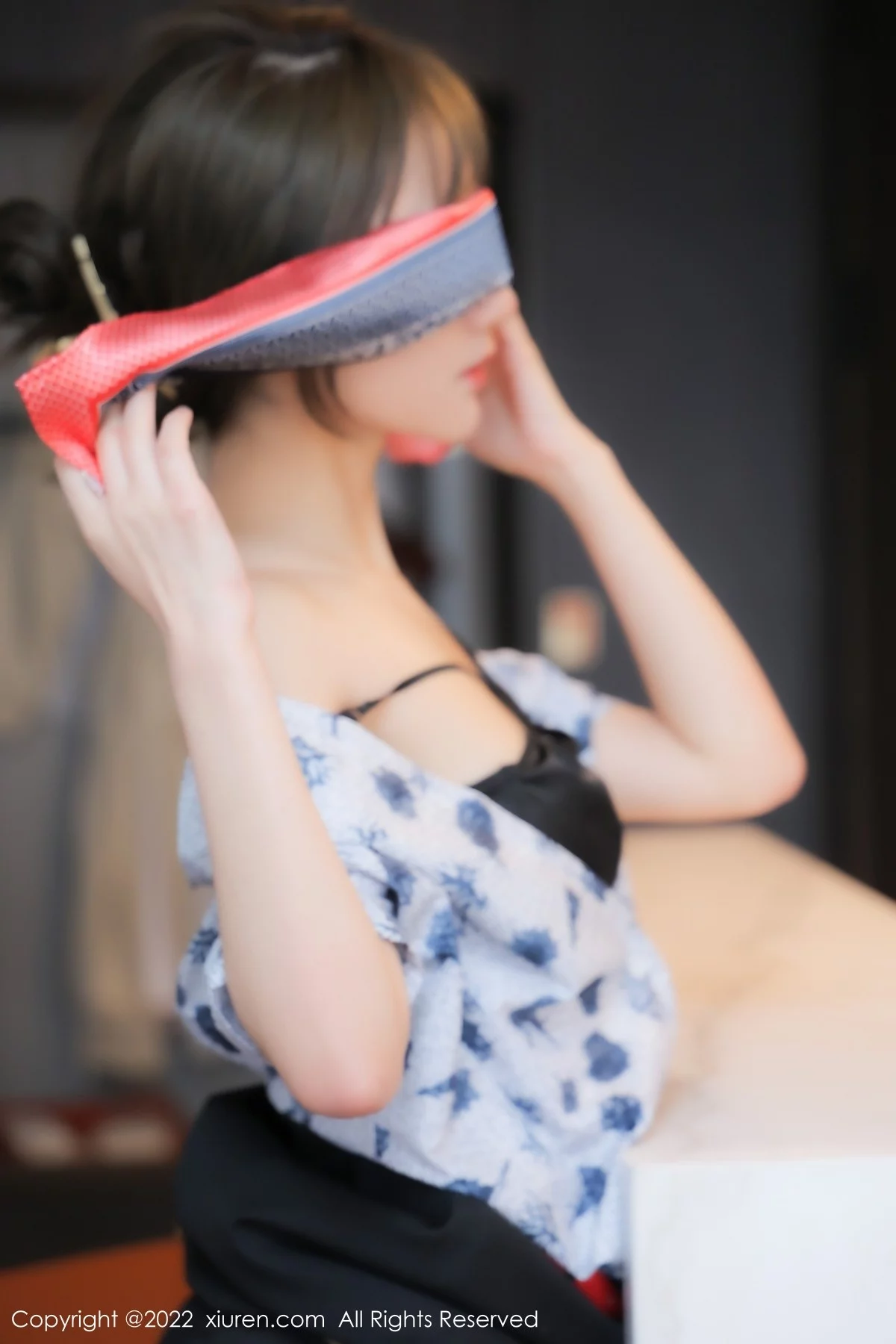 [[XiuRen秀人网]秀人网]No.4546_女神小果冻儿性感空姐制服半脱露黑色内衣超薄黑丝诱惑写真86P