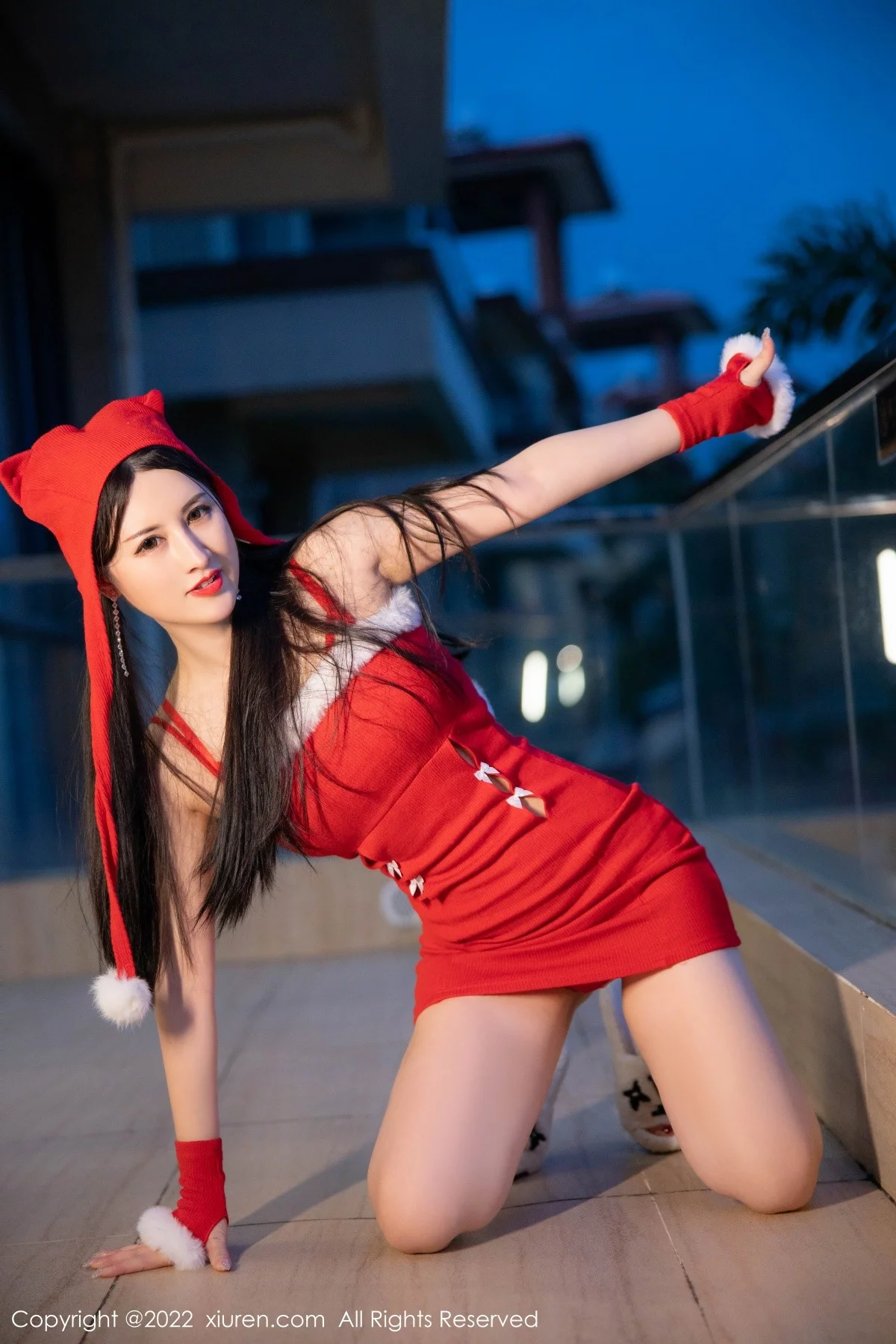 [[XiuRen秀人网]秀人网]No.4565_模特诗诗kiki新年气氛拍摄私房性感红色内衣秀完美身材诱惑写真69P