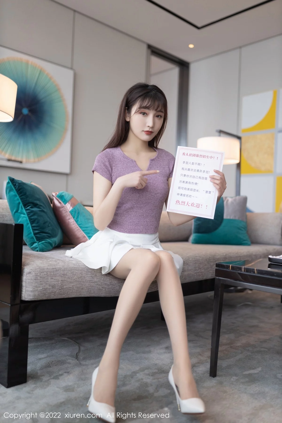 [[XiuRen秀人网]秀人网]No.4570_模特陆萱萱角色扮演主题紫色上衣半脱露紫色内衣撩人诱惑写真79P