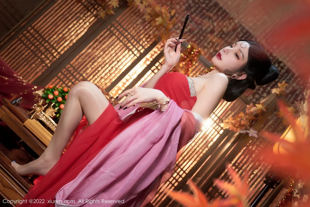 [[XiuRen秀人网]秀人网]No.4575_女神周于希Sally三亚旅拍妲己角色扮演古装服饰性感迷人写真74P