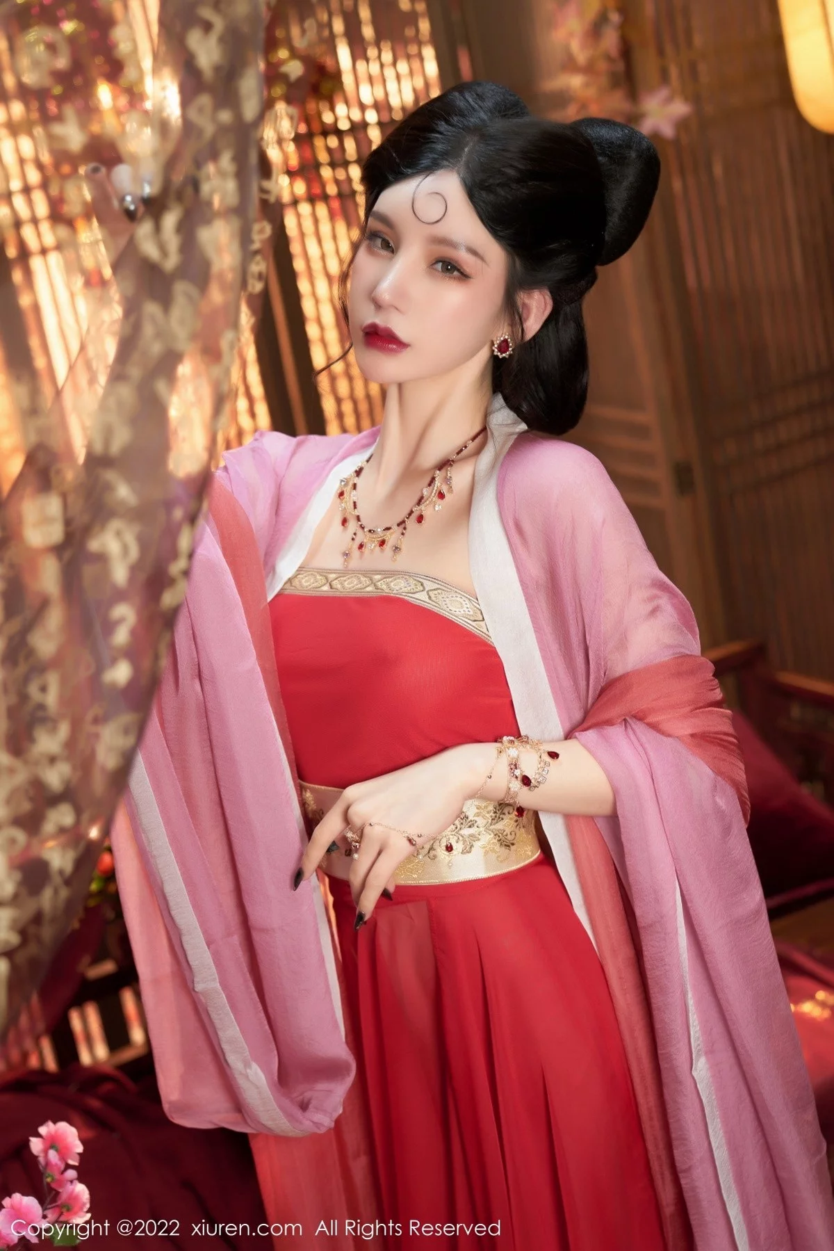 [[XiuRen秀人网]秀人网]No.4575_女神周于希Sally三亚旅拍妲己角色扮演古装服饰性感迷人写真74P