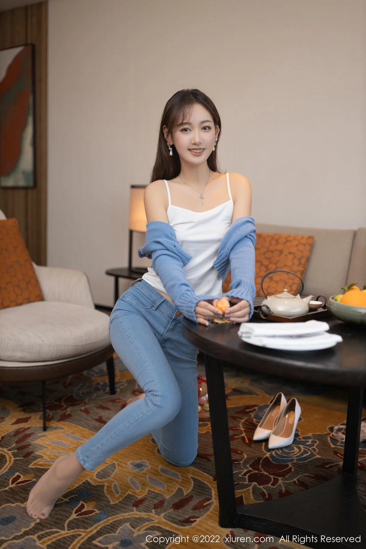 [[XiuRen秀人网]秀人网]No.4582_模特唐安琪小学妹角色扮演轻透白色上衣配牛仔裤性感迷人写真73P