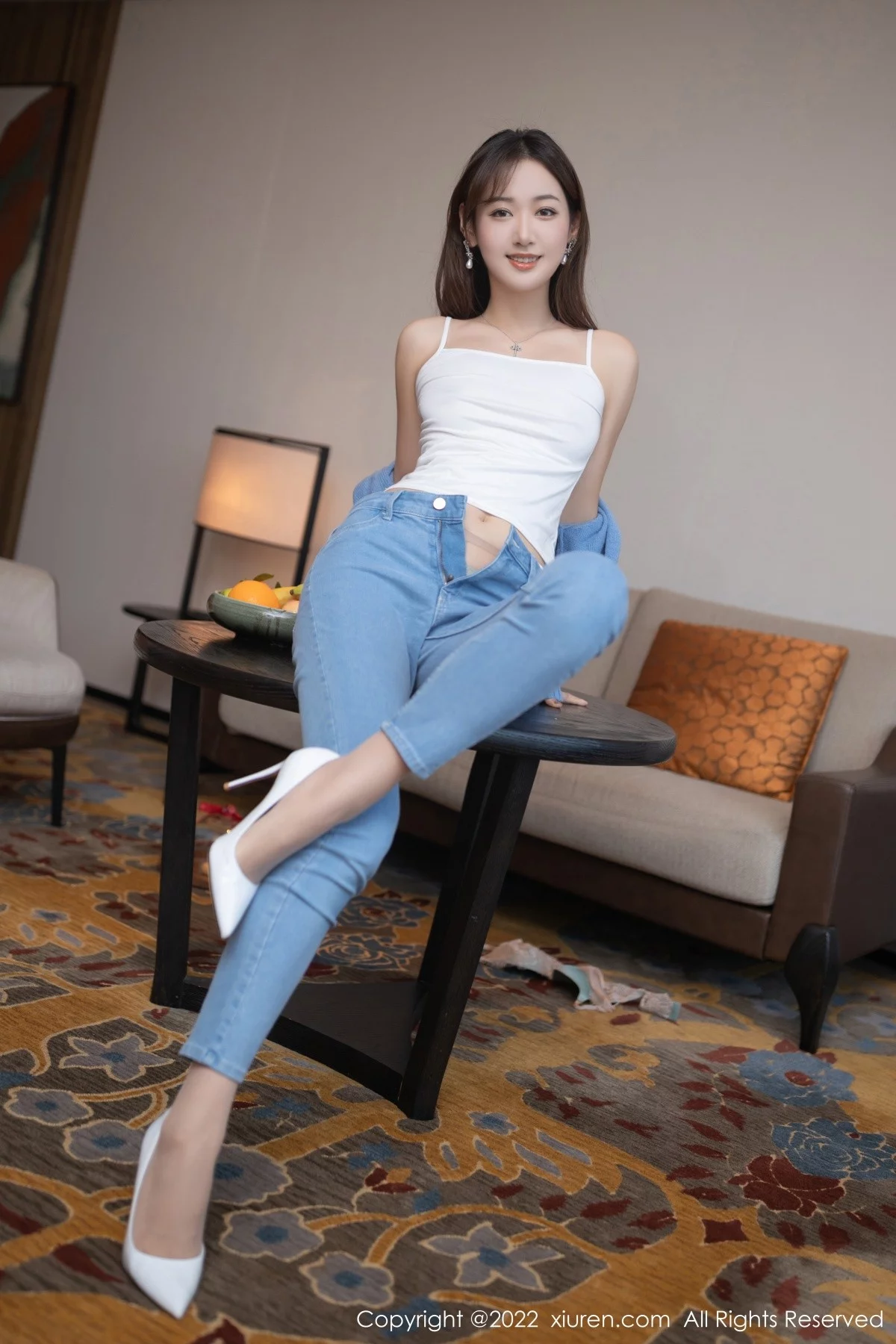 [[XiuRen秀人网]秀人网]No.4582_模特唐安琪小学妹角色扮演轻透白色上衣配牛仔裤性感迷人写真73P