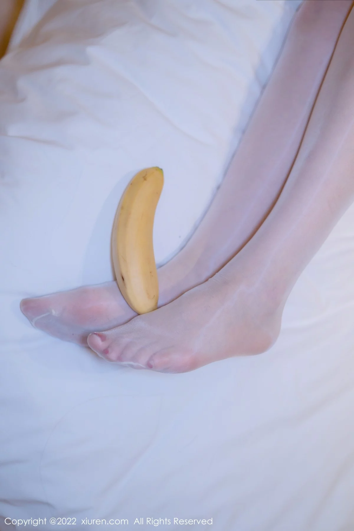 [[XiuRen秀人网]秀人网]No.4578_模特诗诗kiki私房脱性感白色毛外套露蕾丝内衣秀翘臀诱惑写真57P