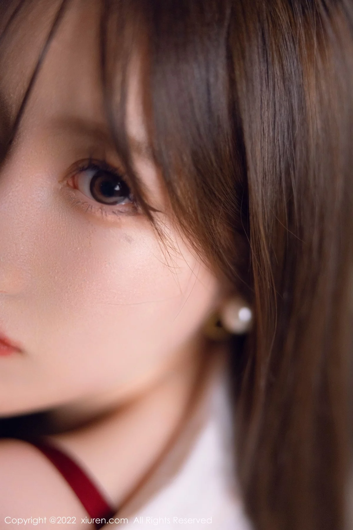 [[XiuRen秀人网]秀人网]No.4492_模特美桃酱户外夜晚树林+私房床上性感女兵制服配黑丝诱惑写真56P