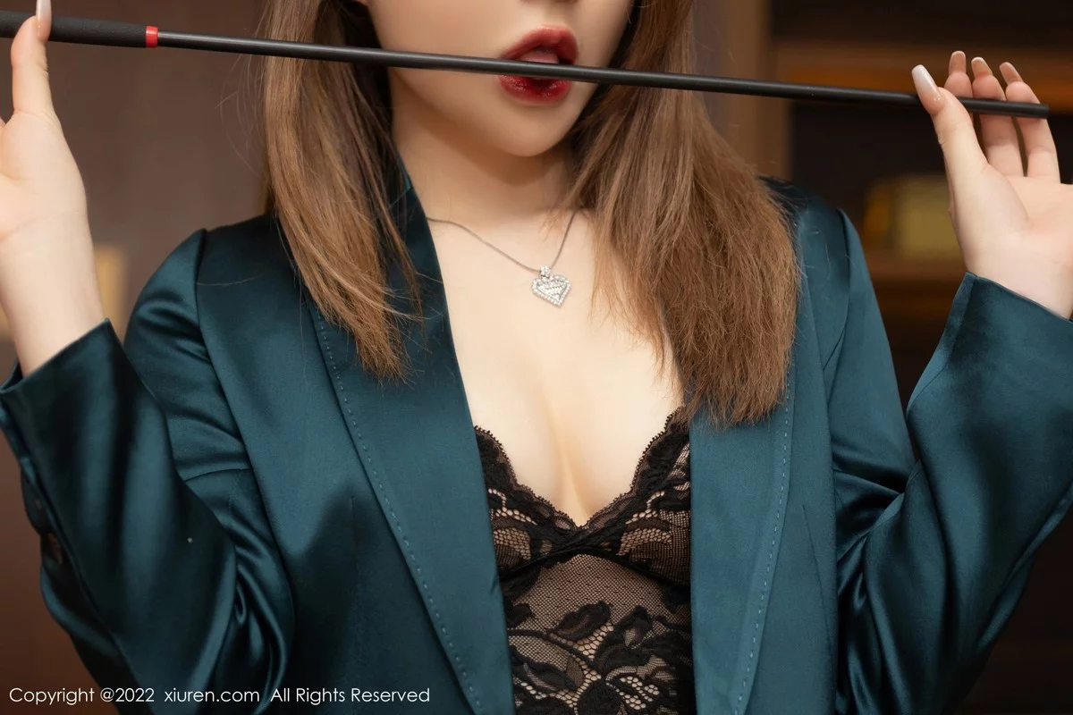 [[XiuRen秀人网]秀人网]No.4497_模特鱼子酱Fish角色扮演主题私房半脱露缕空蕾丝内衣诱惑写真83P