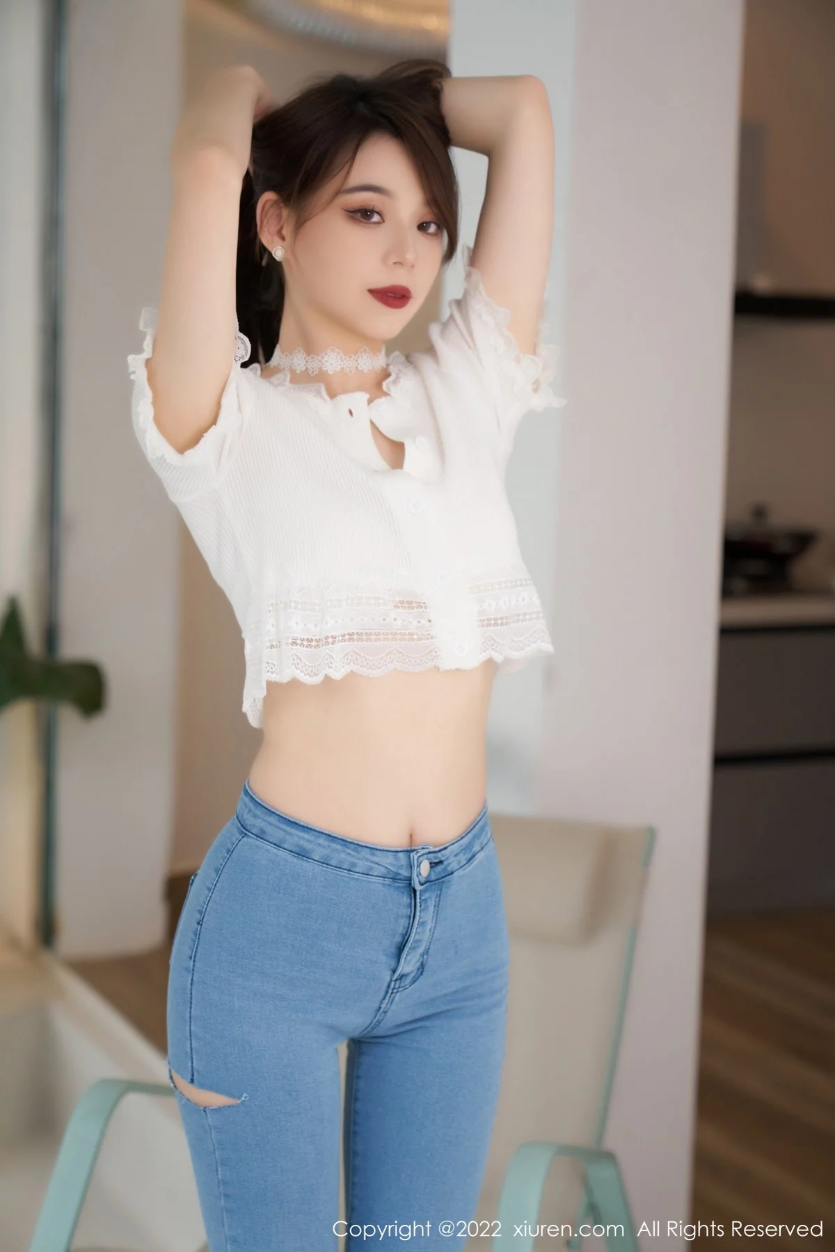 [[XiuRen秀人网]秀人网]No.4633_模特言沫私房脱牛仔裤露白色蕾丝内衣秀惹火身材极致诱惑写真62P