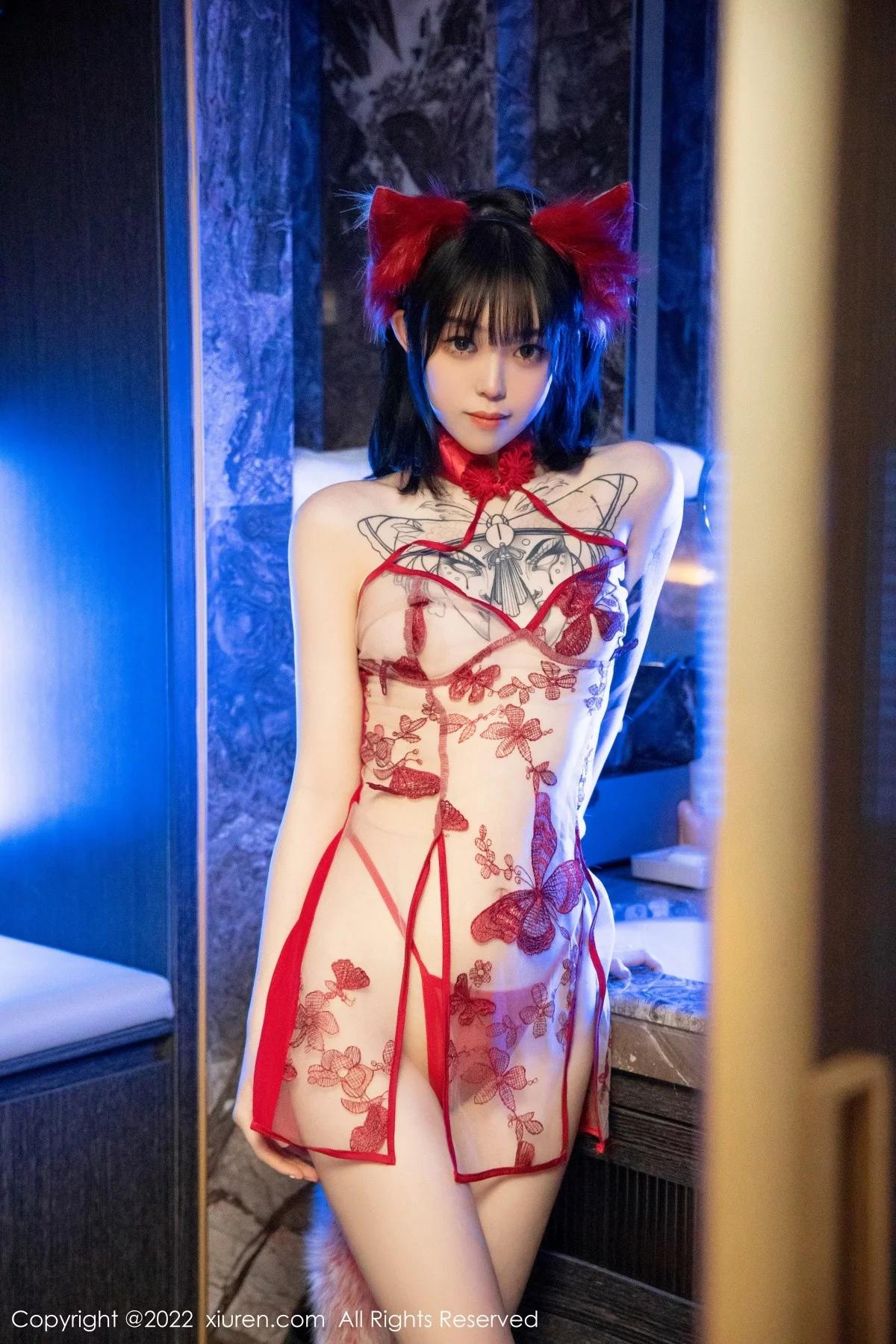 [[XiuRen秀人网]秀人网]No.4634_模特奶瓶魅惑狐狸装扮性感红色轻透服饰秀完美身材诱惑写真64P