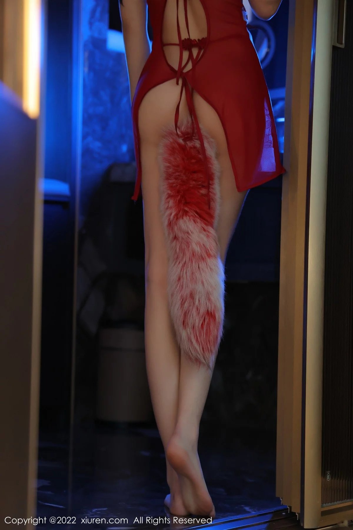 [[XiuRen秀人网]秀人网]No.4634_模特奶瓶魅惑狐狸装扮性感红色轻透服饰秀完美身材诱惑写真64P