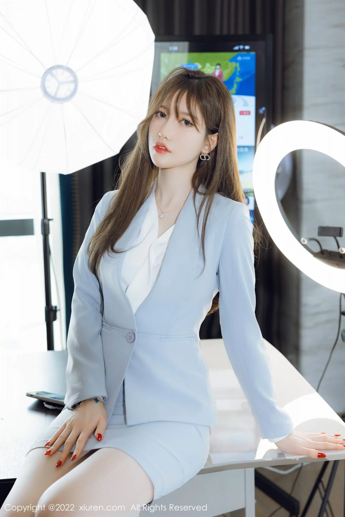 [[XiuRen秀人网]秀人网]No.4658_模特美桃酱蓝色制服系列私房半脱露性感内衣超薄肉丝诱惑写真64P