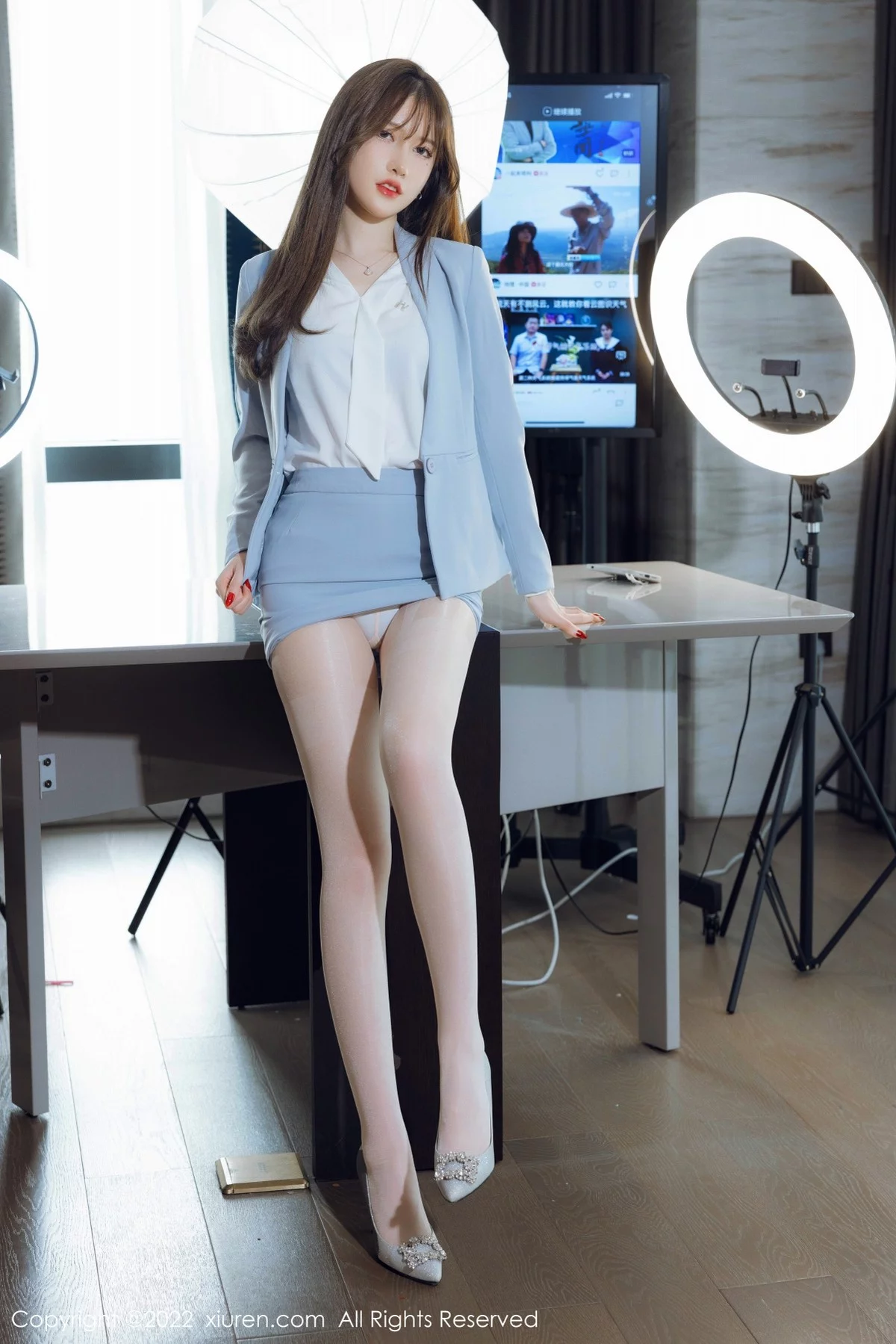 [[XiuRen秀人网]秀人网]No.4658_模特美桃酱蓝色制服系列私房半脱露性感内衣超薄肉丝诱惑写真64P