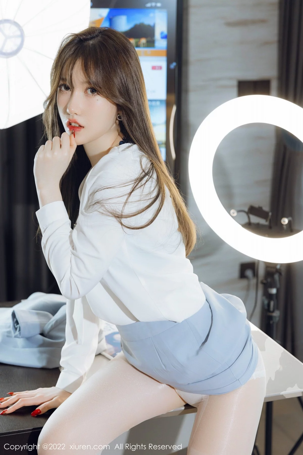 [[XiuRen秀人网]秀人网]No.4658_模特美桃酱蓝色制服系列私房半脱露性感内衣超薄肉丝诱惑写真64P