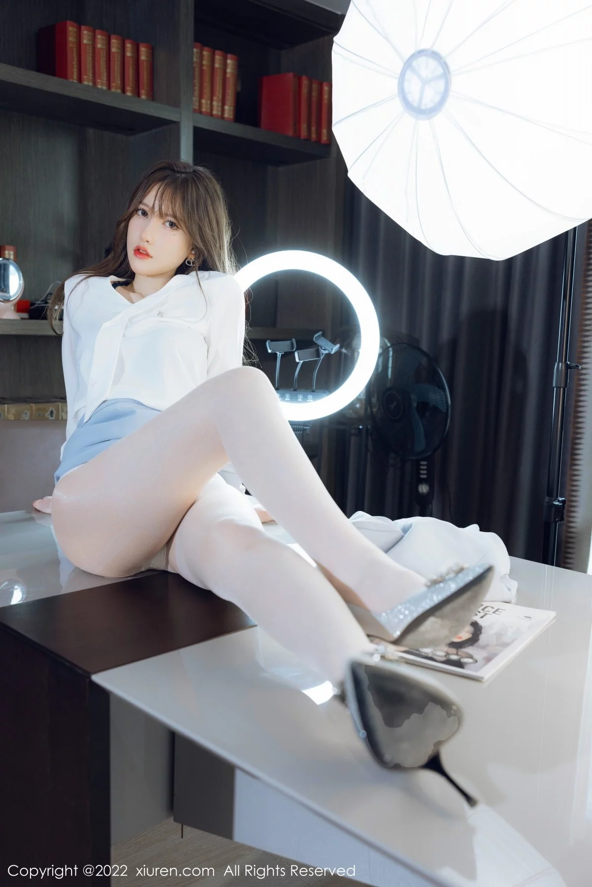 [[XiuRen秀人网]秀人网]No.4658_模特美桃酱蓝色制服系列私房半脱露性感内衣超薄肉丝诱惑写真64P