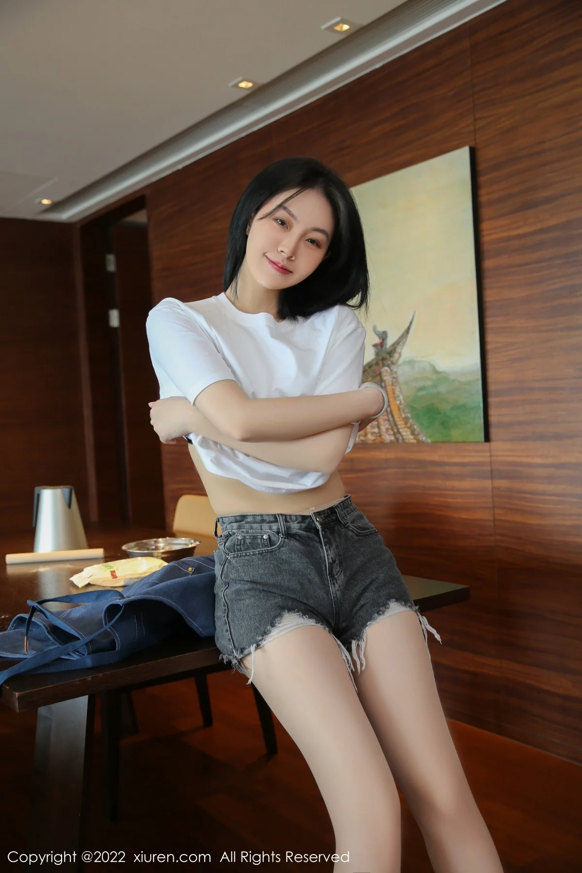 [[XiuRen秀人网]秀人网]No.4667_模特一颗甜蛋黄a私房牛仔布围裙配开档肉丝半脱撩人诱惑写真71P