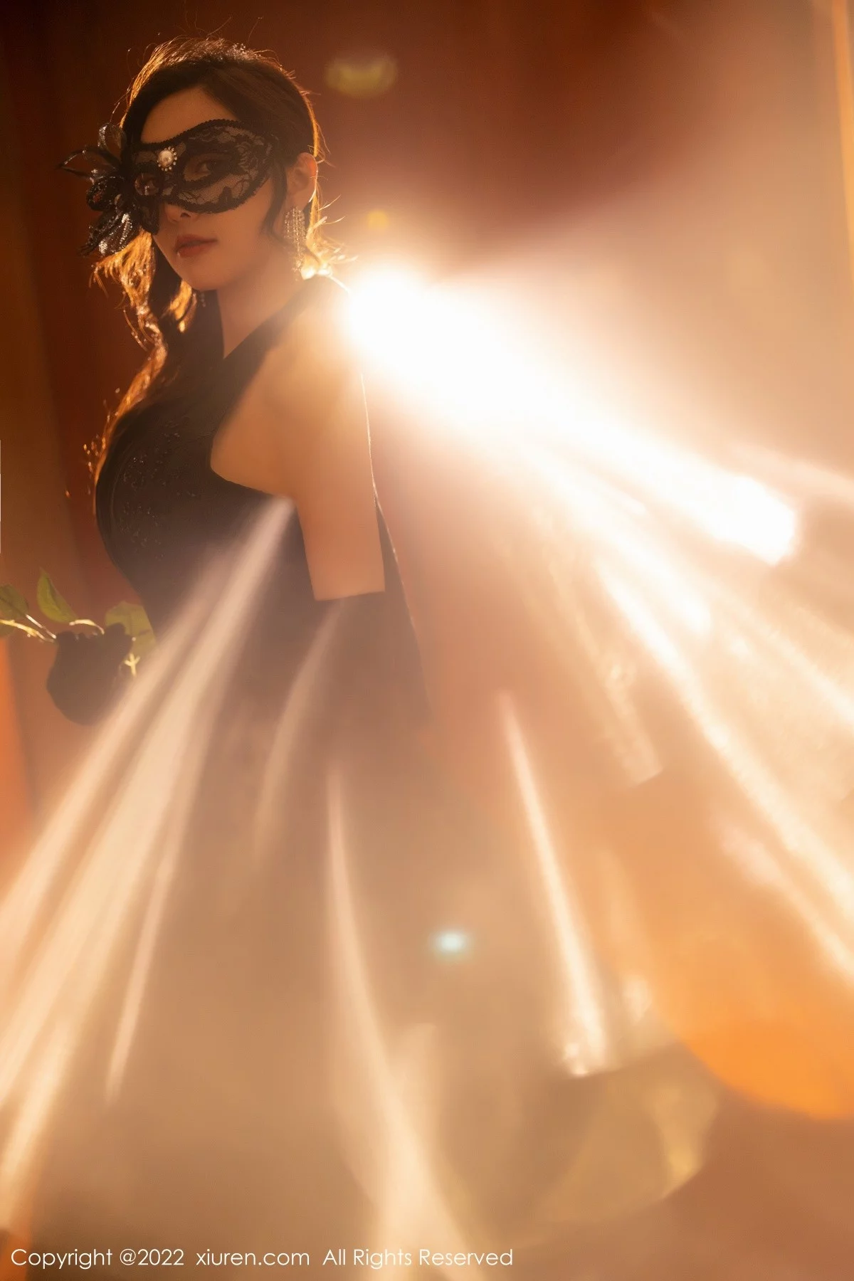 [[XiuRen秀人网]秀人网]No.4673_女神王馨瑶yanni性感黑长裙+红色蕾丝服饰秀完美身材诱惑写真70P