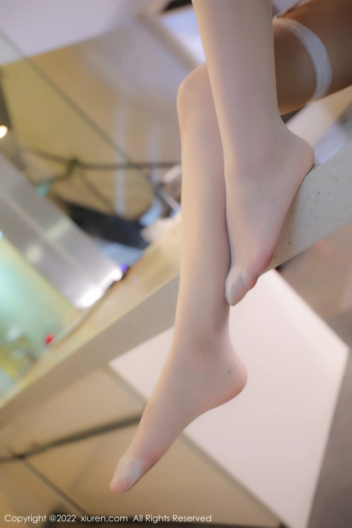 [[XiuRen秀人网]秀人网]No.4590_模特夏沫沫tifa私房白色轻透上衣配诱人蕾丝吊袜极致诱惑写真57P