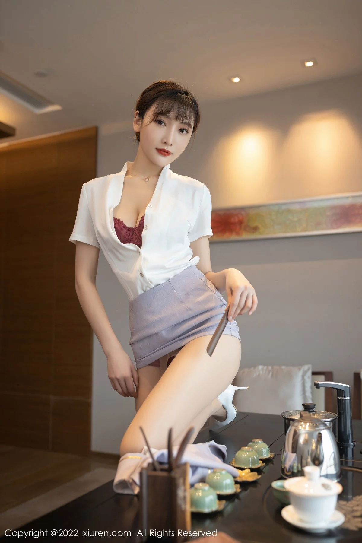 [[XiuRen秀人网]秀人网]No.4694_模特陆萱萱珠三角旅拍茶艺师角色扮演红色内衣配肉丝诱惑写真78P