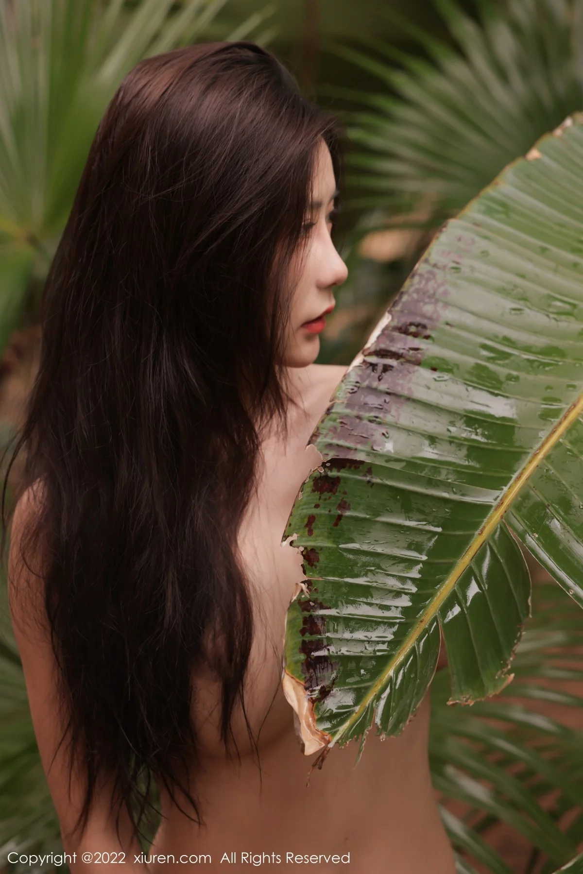 [[XiuRen秀人网]秀人网]No.4698_模特尹甜甜三亚旅拍淡色收身服饰瑜伽动作秀完美身材诱惑写真47P