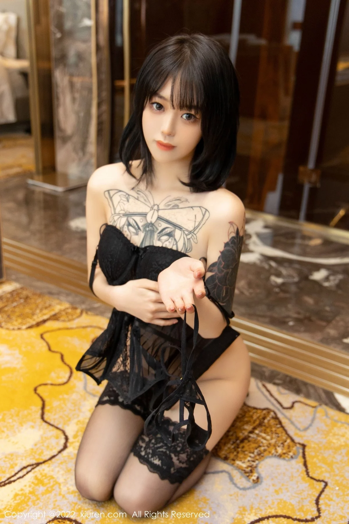 [[XiuRen秀人网]秀人网]No.4700_模特奶瓶私房性感黑色轻透内衣配诱人蕾丝秀极致美腿诱惑写真74P