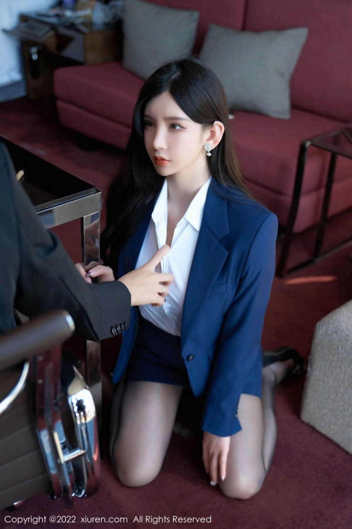 [[XiuRen秀人网]秀人网]No.4708_女神周于希Sally职场风云黑色蕾丝情趣内衣秀惹火身材诱惑写真82P