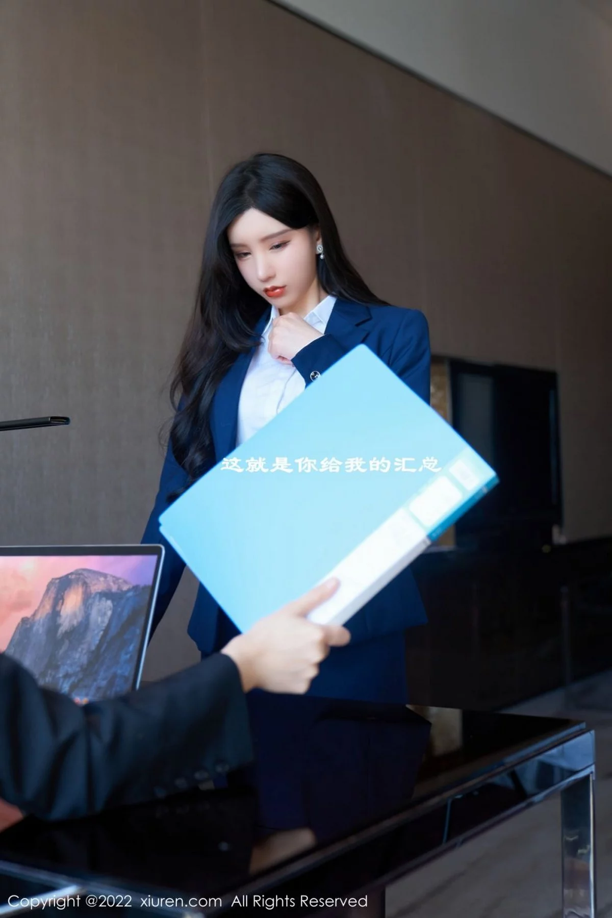 [[XiuRen秀人网]秀人网]No.4708_女神周于希Sally职场风云黑色蕾丝情趣内衣秀惹火身材诱惑写真82P