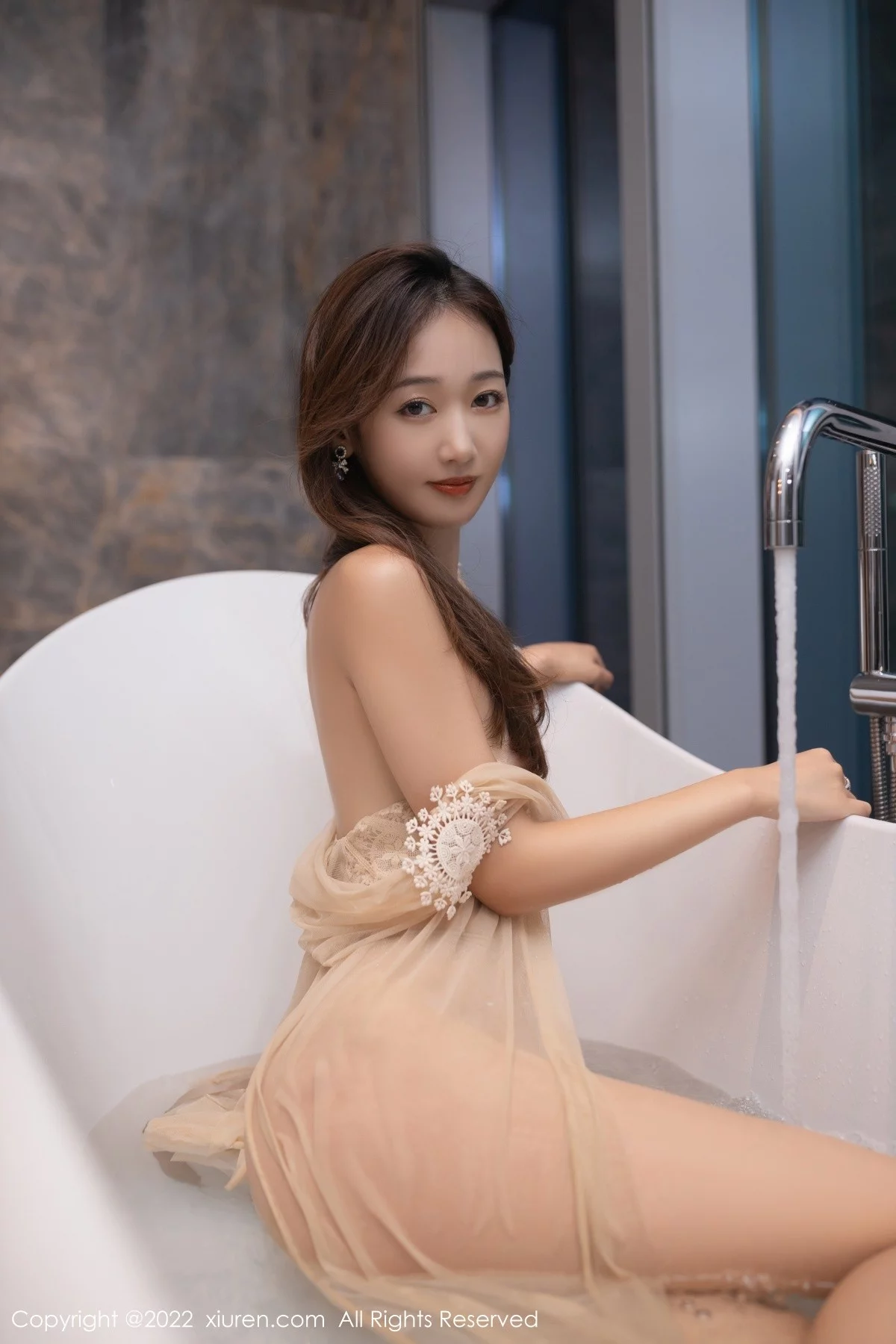 [[XiuRen秀人网]秀人网]No.4601_模特唐安琪性感薄纱轻透连衣裙配诱人肉丝裤袜撩人诱惑写真73P