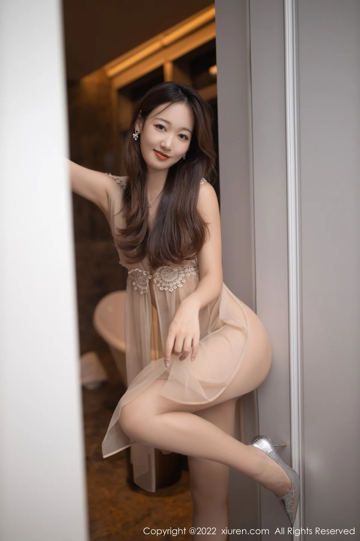 [[XiuRen秀人网]秀人网]No.4601_模特唐安琪性感薄纱轻透连衣裙配诱人肉丝裤袜撩人诱惑写真73P