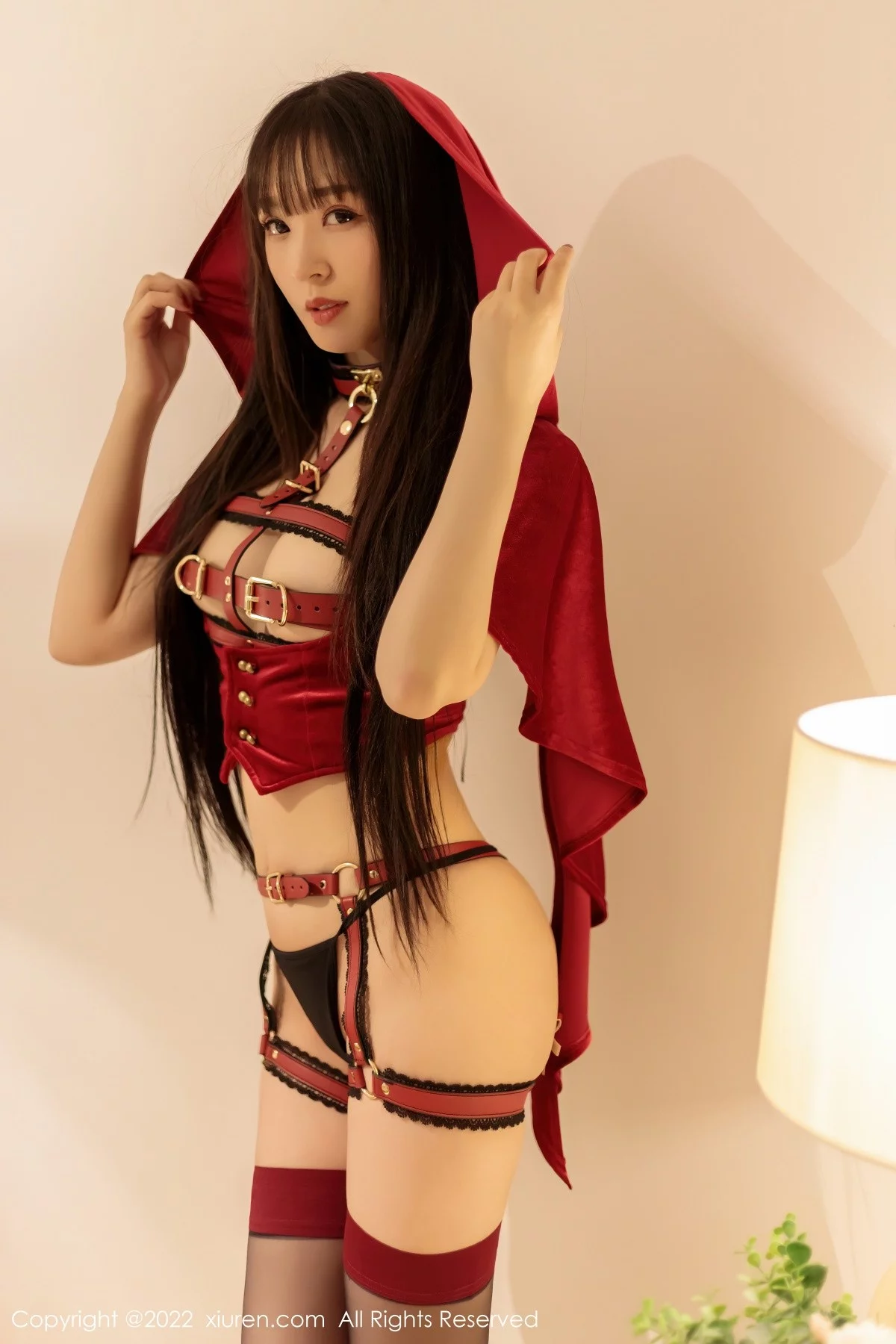 [[XiuRen秀人网]秀人网]No.4602_模特小波多性感红色外衣配精致情趣内衣红色丝袜撩人诱惑写真47P