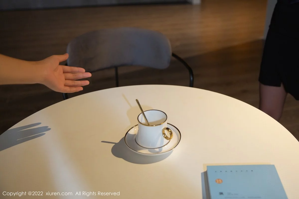 [[XiuRen秀人网]秀人网]No.4627_女神杨晨晨Yome角色扮演主题半脱露性感蕾丝内衣完美诱惑写真83P