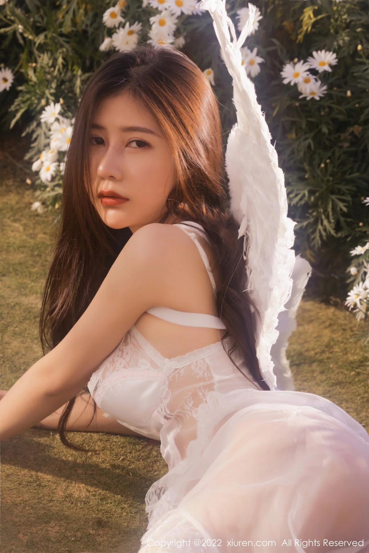 [[XiuRen秀人网]秀人网]No.4837_模特尹甜甜大理旅拍户外天使主题性感薄纱秀完美身材诱惑写真64P