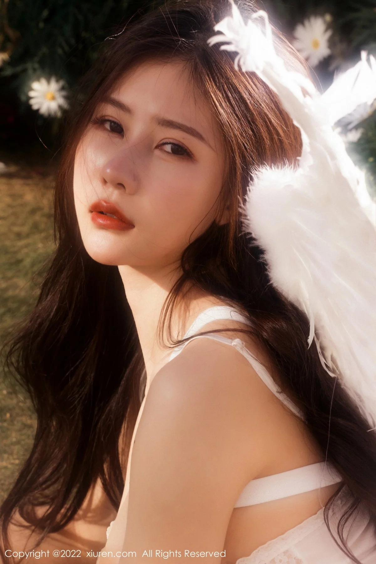 [[XiuRen秀人网]秀人网]No.4837_模特尹甜甜大理旅拍户外天使主题性感薄纱秀完美身材诱惑写真64P