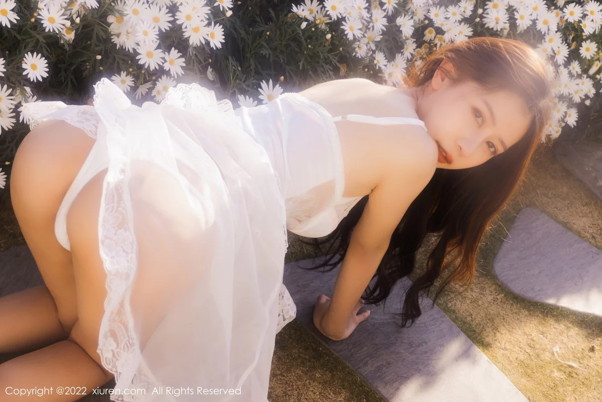 [[XiuRen秀人网]秀人网]No.4837_模特尹甜甜大理旅拍户外天使主题性感薄纱秀完美身材诱惑写真64P