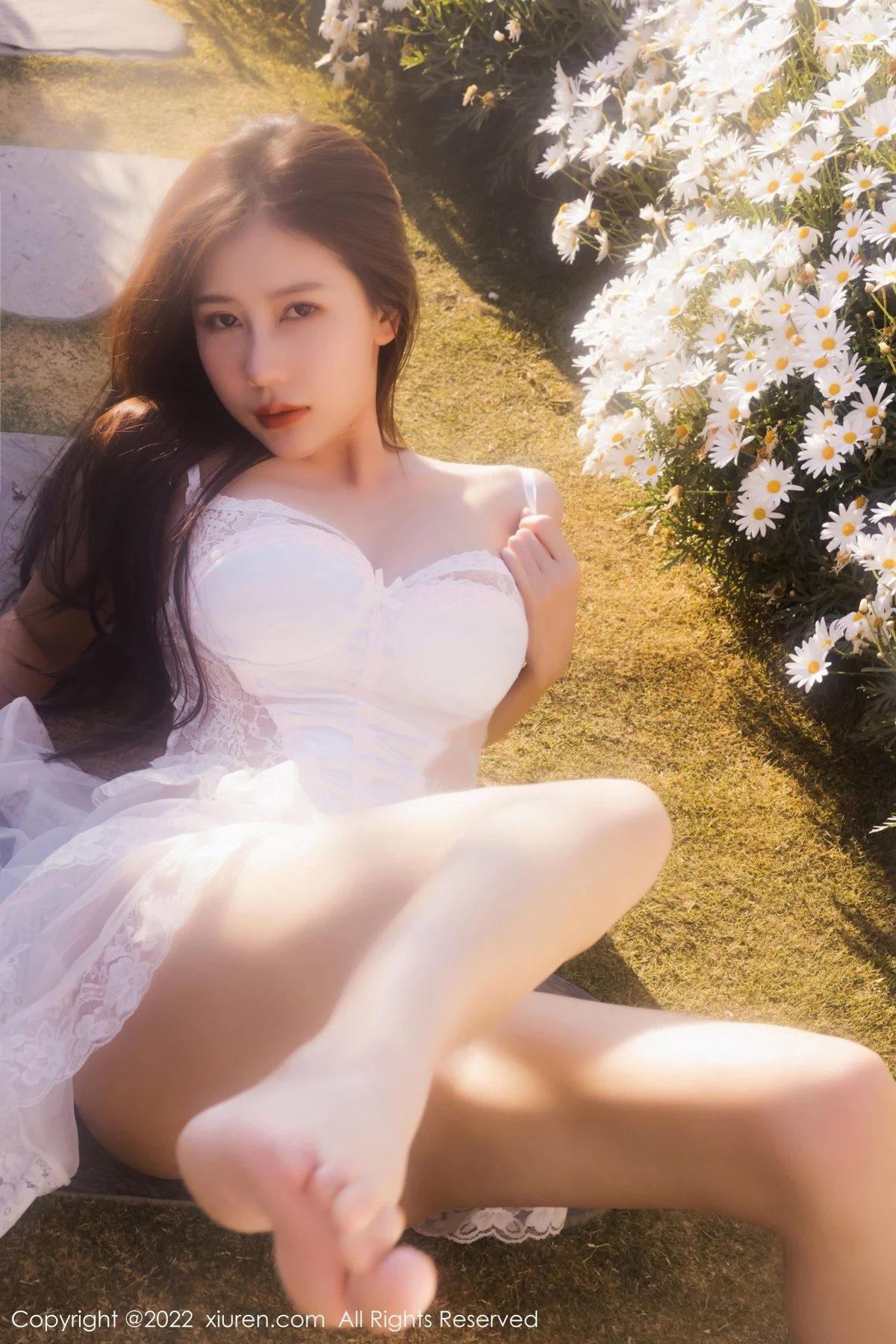[[XiuRen秀人网]秀人网]No.4837_模特尹甜甜大理旅拍户外天使主题性感薄纱秀完美身材诱惑写真64P