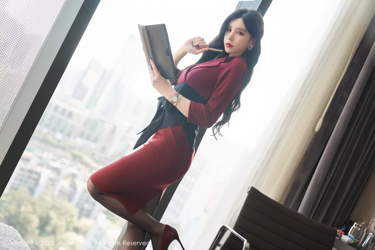 [[XiuRen秀人网]秀人网]No.4877_女神周于希Sally脱红色外衣露性感黑色内衣超薄黑丝迷人诱惑写真76P