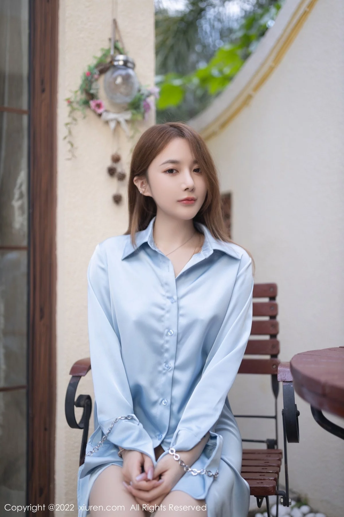 [[XiuRen秀人网]秀人网]No.4911_模特鱼子酱Fish三亚旅拍天蓝色衬衫配无内肉丝极致诱惑写真80P