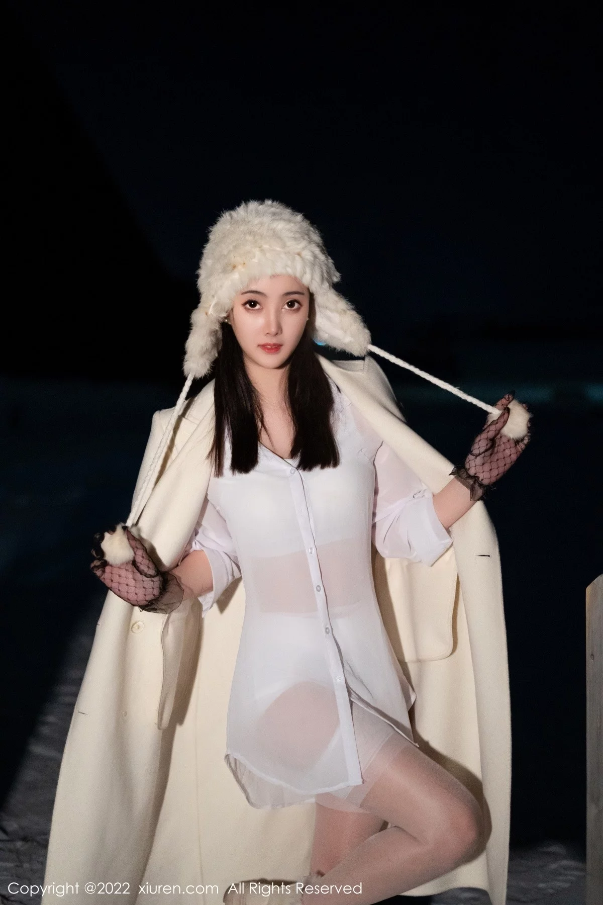 [[XiuRen秀人网]秀人网]No.4906_模特Summer宝宝脱白色毛衣露性感白色内衣吊带白丝诱惑写真40P