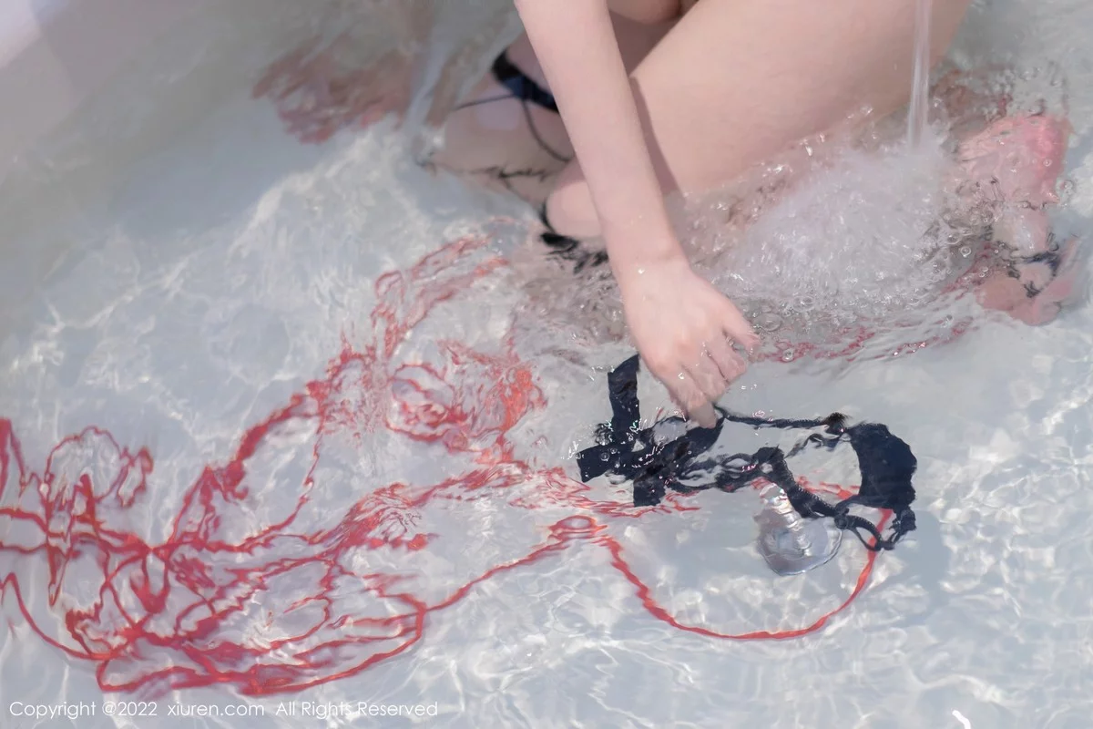 [[XiuRen秀人网]秀人网]No.4912_女神王雨纯大理旅拍私房性感红线情趣捆绑秀火辣身材诱惑写真50P