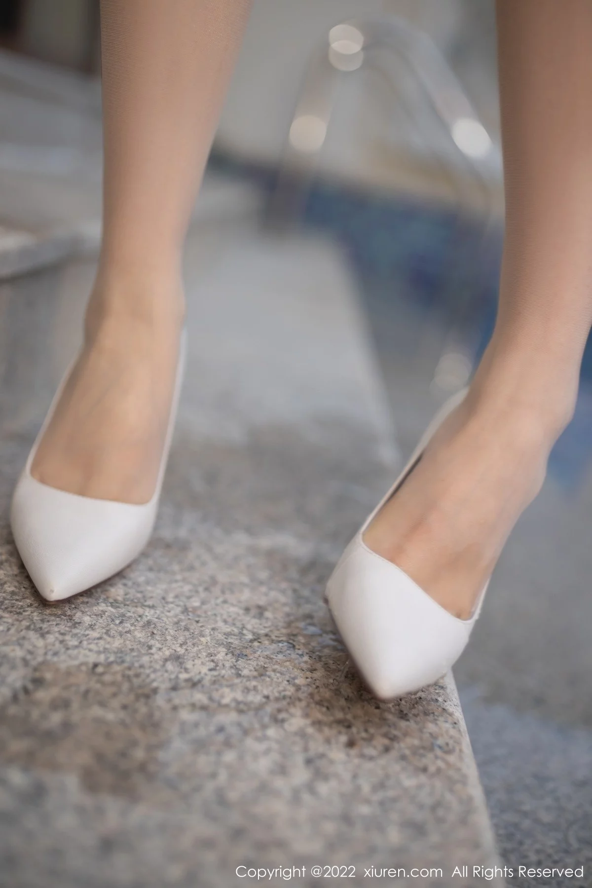 [[XiuRen秀人网]秀人网]No.4911_模特鱼子酱Fish三亚旅拍天蓝色衬衫配无内肉丝极致诱惑写真80P