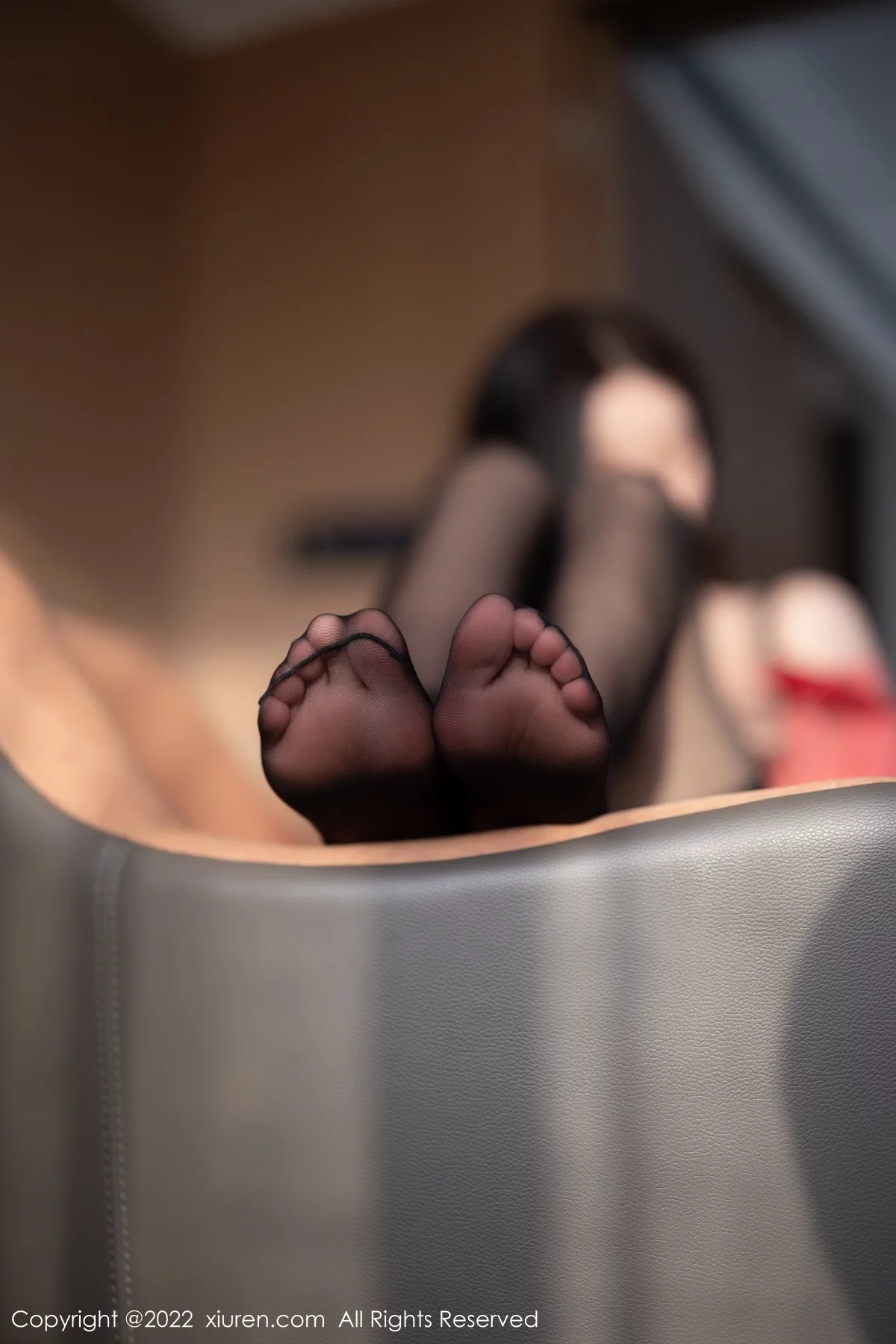 [[XiuRen秀人网]秀人网]No.4928_女神杨晨晨Yome私房红色衬衣配黑短裙黑丝吊袜完美诱惑写真78P