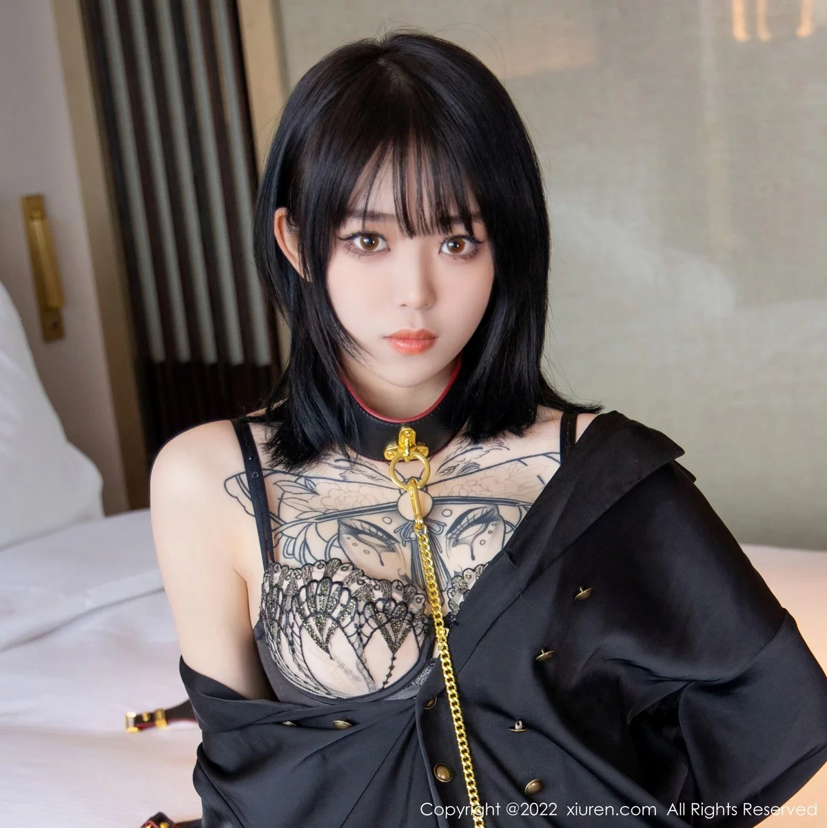 [[XiuRen秀人网]秀人网]No.4927_模特奶瓶私房脱黑色皮裙露性感蕾丝内衣配蕾丝袜撩人诱惑写真81P