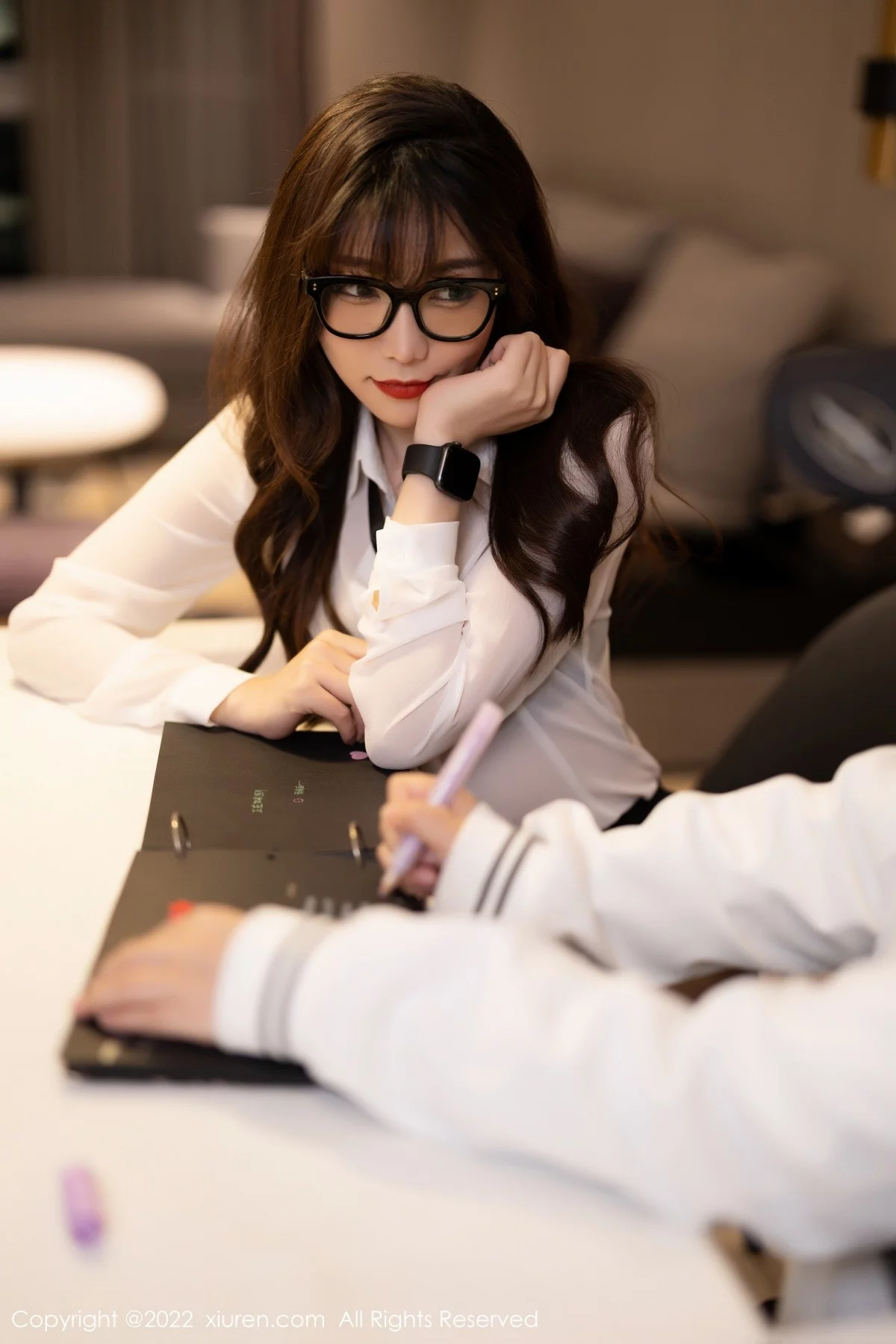 [[XiuRen秀人网]秀人网]No.4943_女神芝芝Booty私房浴室性感白T配黑短裙开档黑丝湿身诱惑写真78P